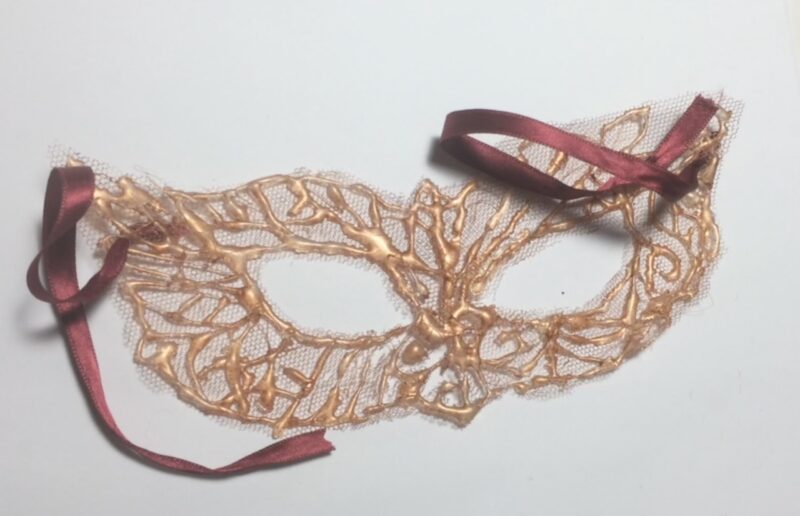 maschera di carnevale in pizzo