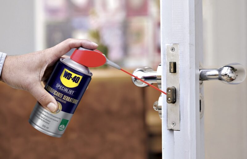 lubrificare la serratura