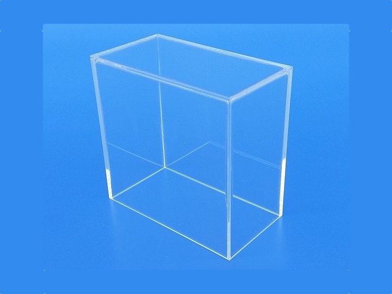 Teca-in-plexiglass-Modellismo