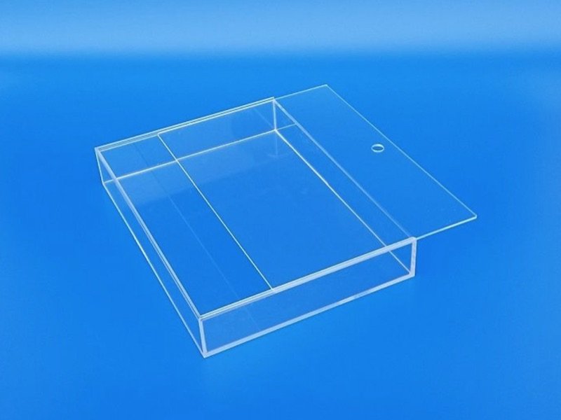 scatola-in-plastica-trasparente