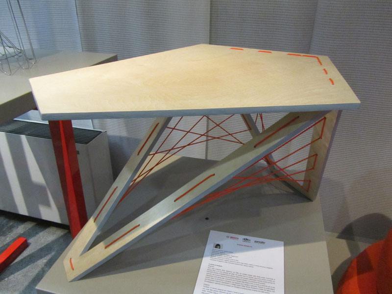 Puntada Table di Augustina Bottoni