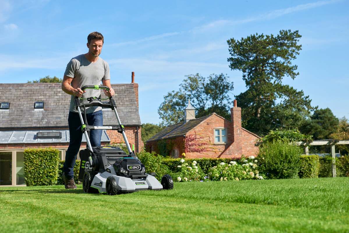 Lawnmower Model 73