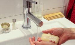 Sigillare Lavandino Parete