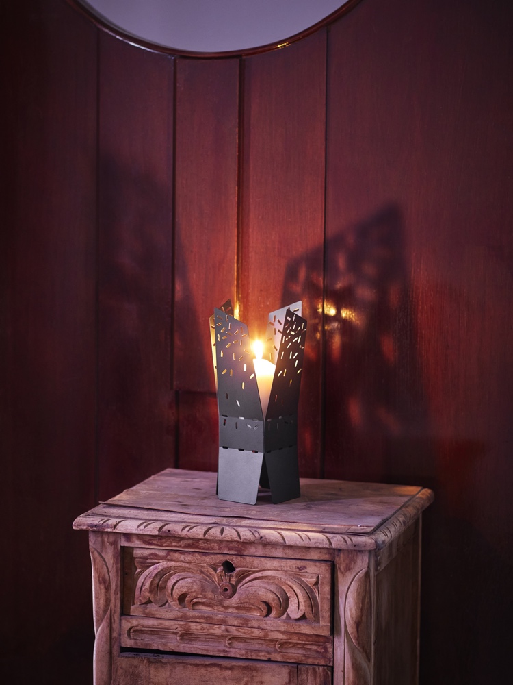 Il Candeliere Di Felipe Assadi