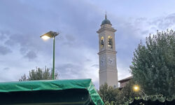 Lampione Signify a luce solare