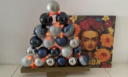 alberello-di-Natale-fatto-con-palline