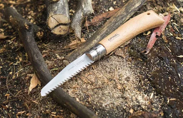 OPINEL-seghetto-giardino