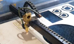 taglio-laser-compensato