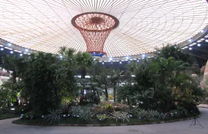 Euroflora - allestimento del Palasport di Genova
