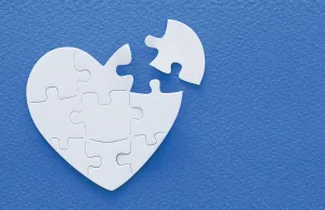 puzzle di cuore spezzato