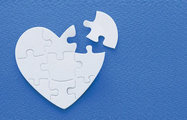 puzzle di cuore spezzato