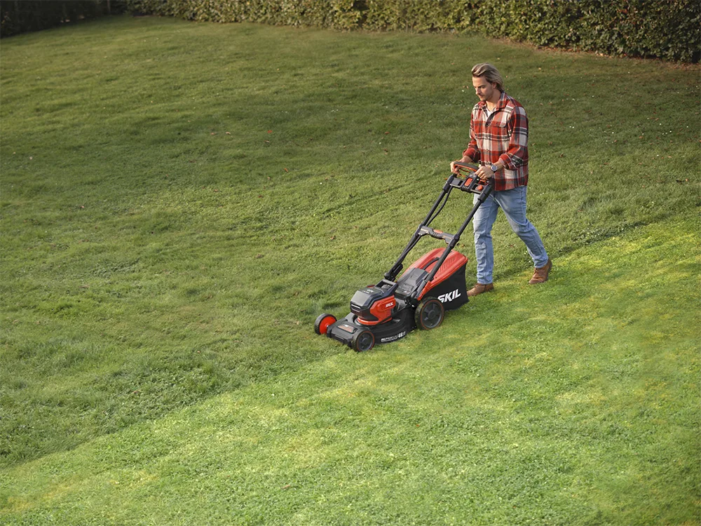 Rasaerba a trazione Skil 0151